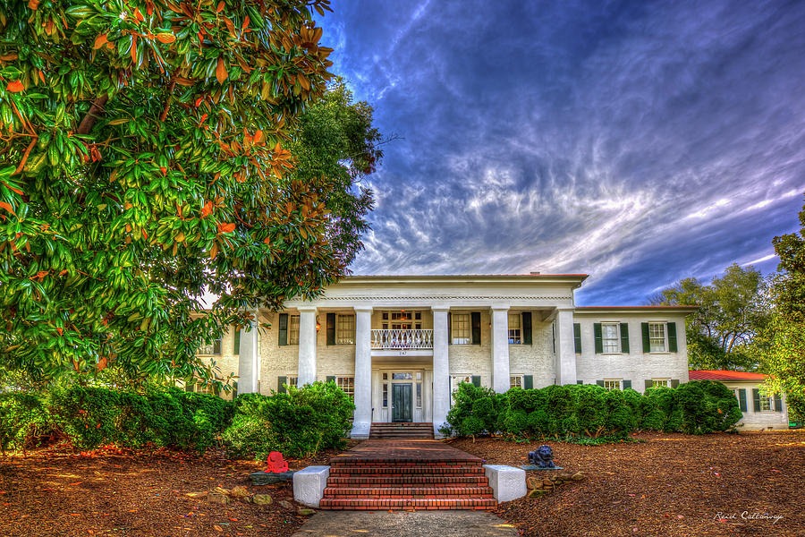 Georgia Theatre, fraternity win preservation awards