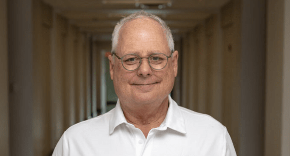 Business Faculty Mac Forsyth (Southern Mississippi '86) Honored with SAE Outstanding Chapter Advisor Award