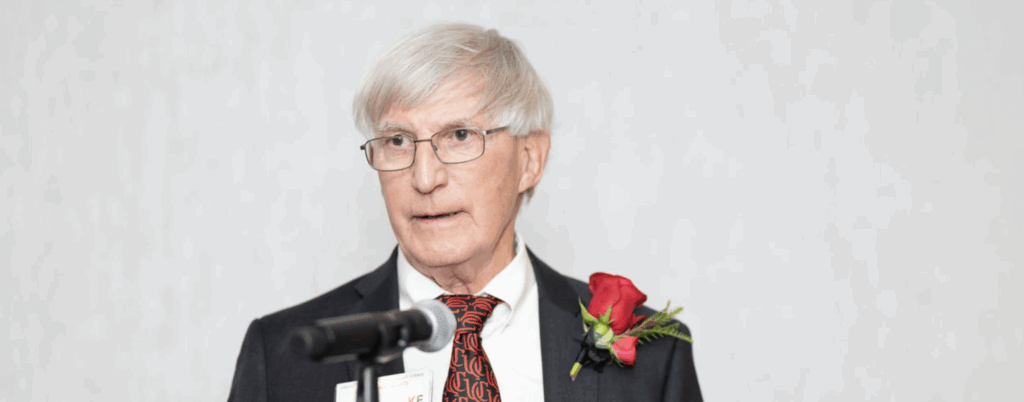 Alumnus Mike Bowman '64 accepts the UC College of Engineering and Applied Science Lifetime Achievement Award for six decades of industry leadership.